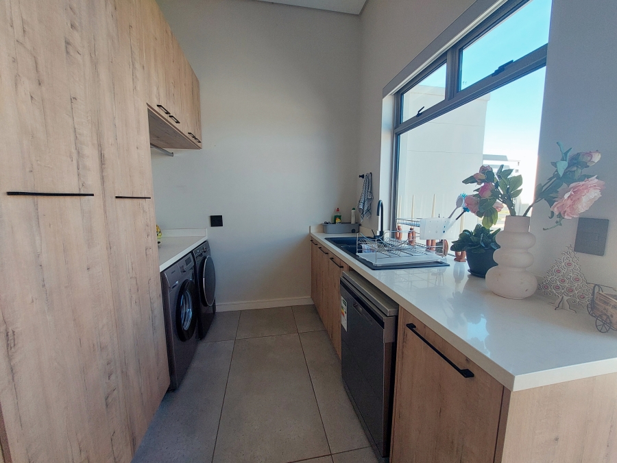 4 Bedroom Property for Sale in Oubaai Western Cape